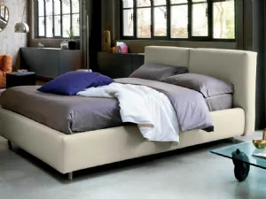 Letto con box contenitore in tessuto imbottito Kuna di Bontempi Letti Design