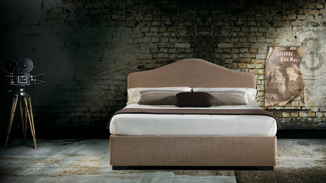 Letto Samoa in tessuto con testiera sagomata di Milano Bedding